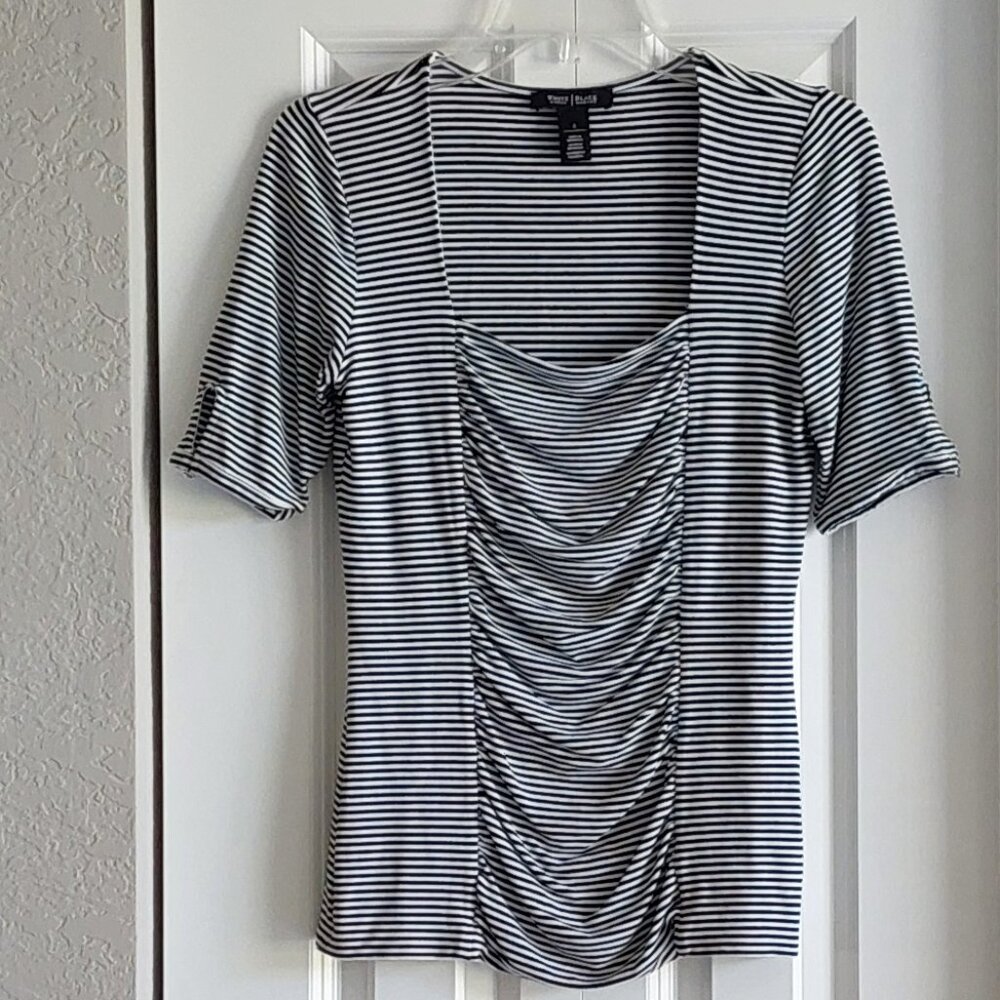 White House Black Market Short Sleeve Black & White Stripe Top Women's Size S